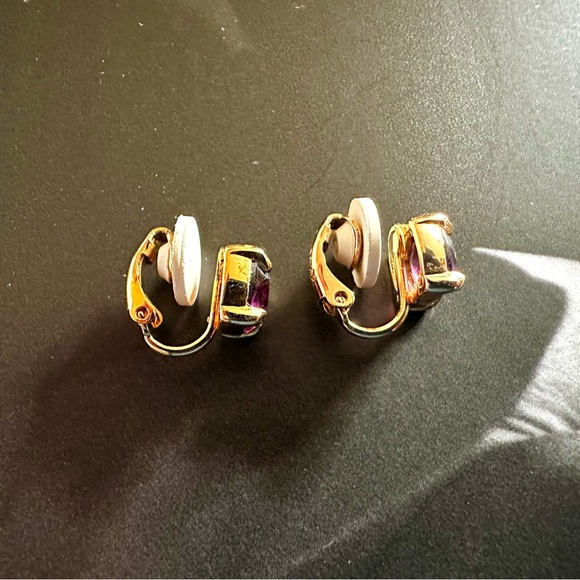 Swan Signed SWAROVSKI Small Purple Crystal Clip On Earrings 80s/90s Vintage - Picture 6 of 8